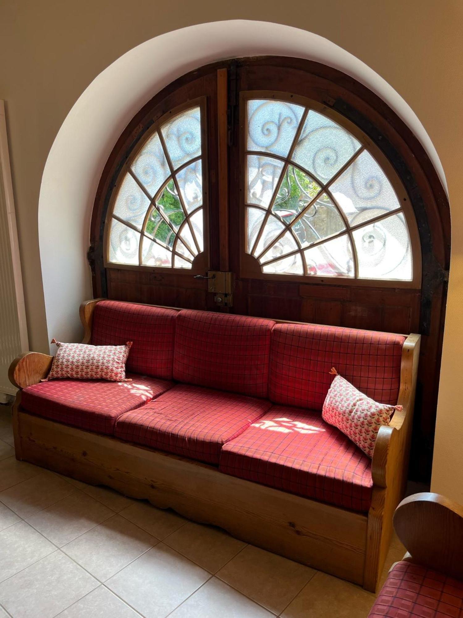 Domaine La Cour Des Nobles - Demeure, Maison Et Appartements Au Coeur De Riquewihr Habitación foto